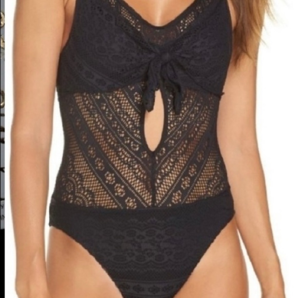BECCA 👙 size M